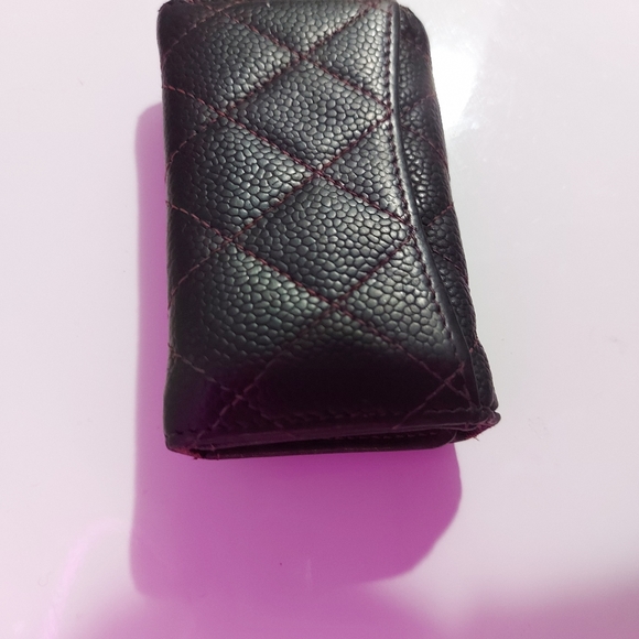 Auth Chanel key wallet, used with care. - Picture 2 of 5